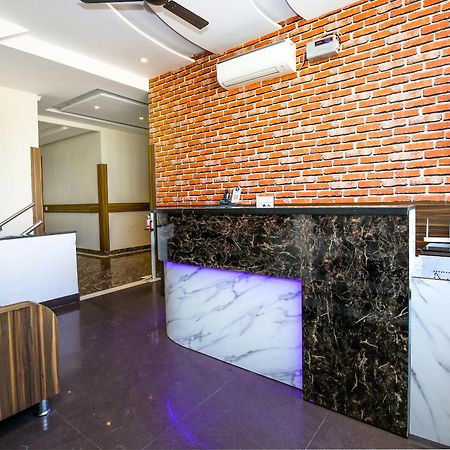 Hotel Woodcrest Zirakpur - Best Family Hotel By - A Unit Of Sidham Group Buitenkant foto