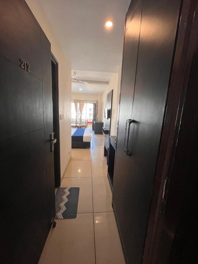 Hotel Woodcrest Zirakpur - Best Family Hotel By - A Unit Of Sidham Group Buitenkant foto